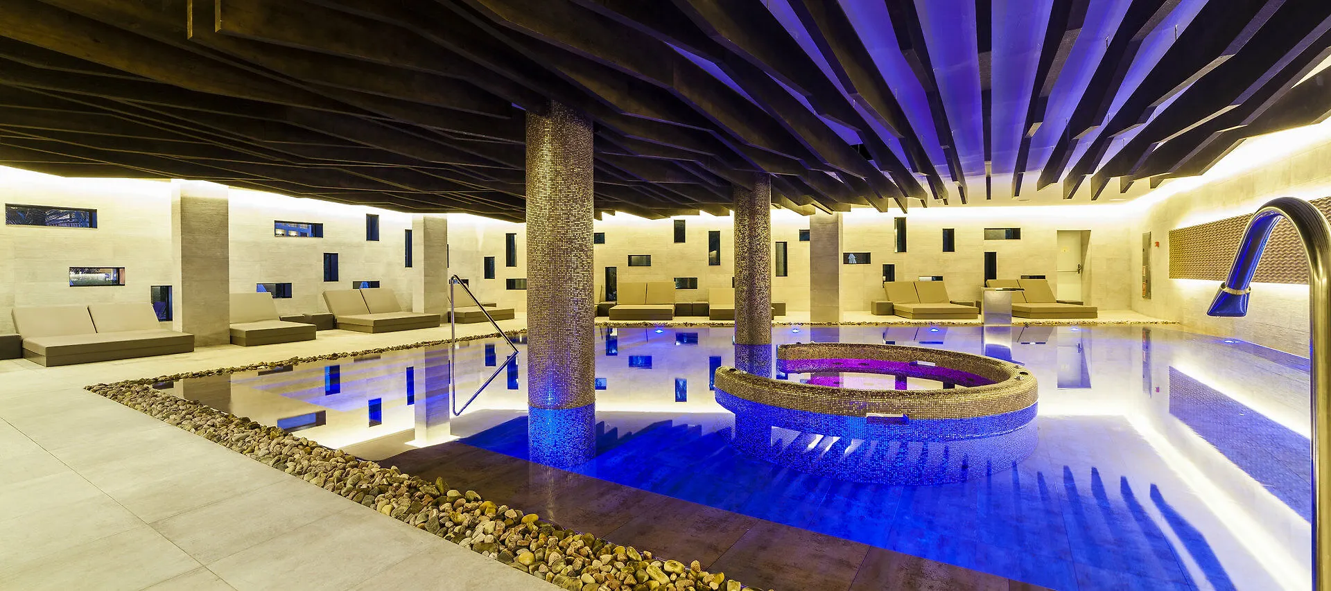 *****  Hotel Serrano Palace Cala Ratjada  Spanje